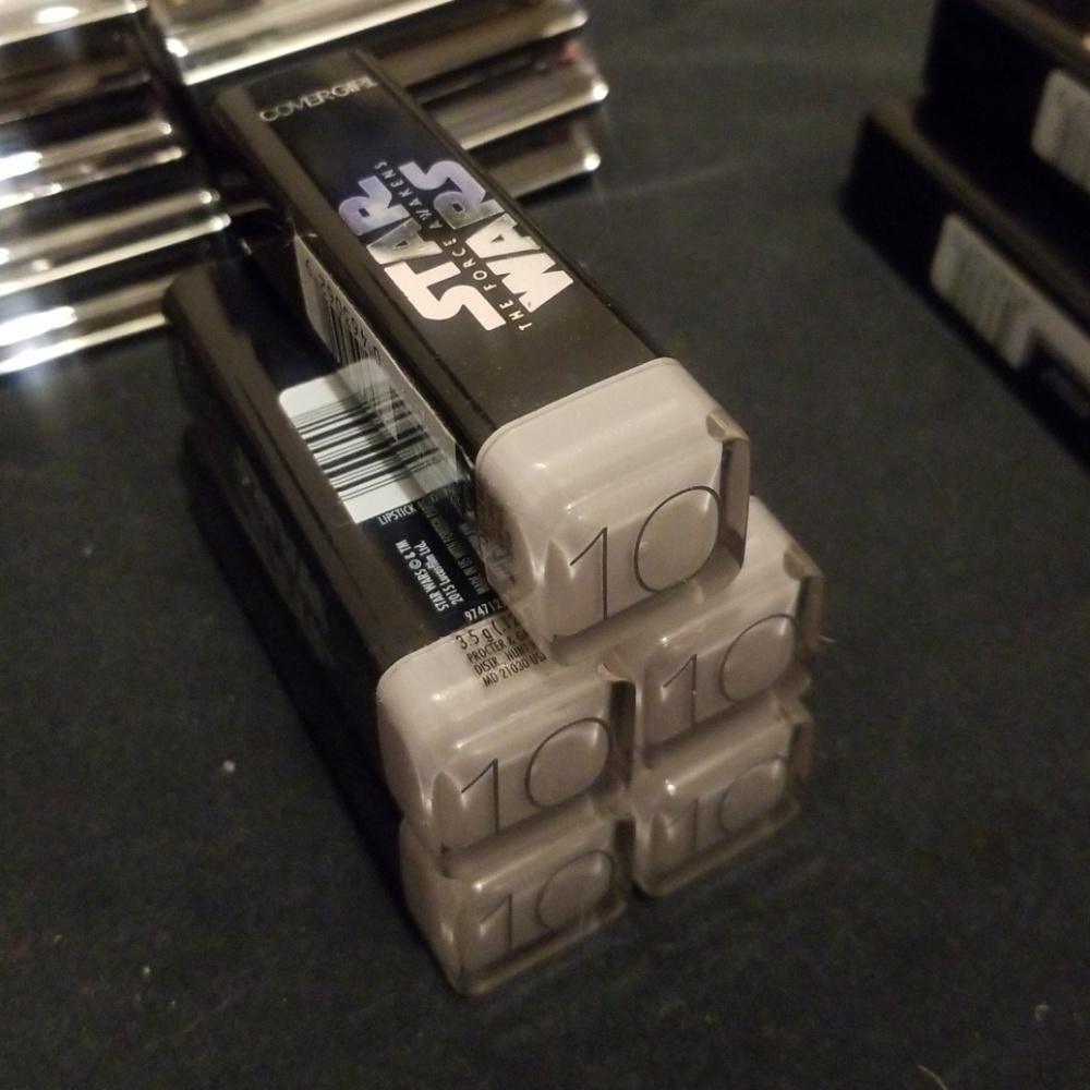 Covergirl Star Wars #10 silver shade lipstick